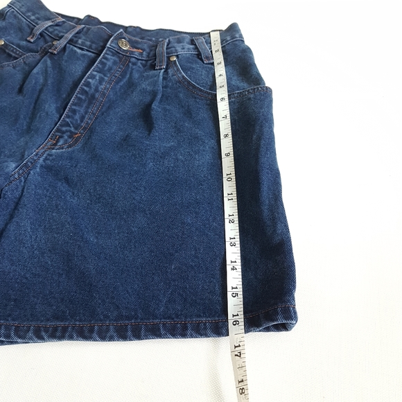 Vtg 90s Big Patch Levi's Denim Shorts - Picture 7 of 9